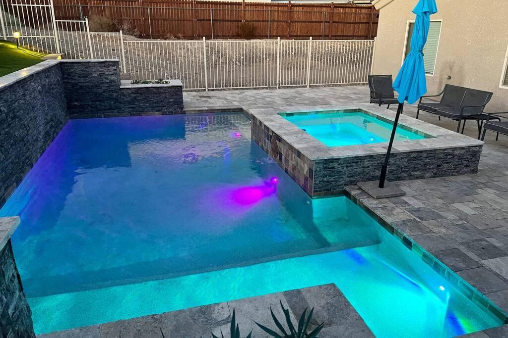 Paradise Oasis! Waterfall Pool & Hébergement de vacances *