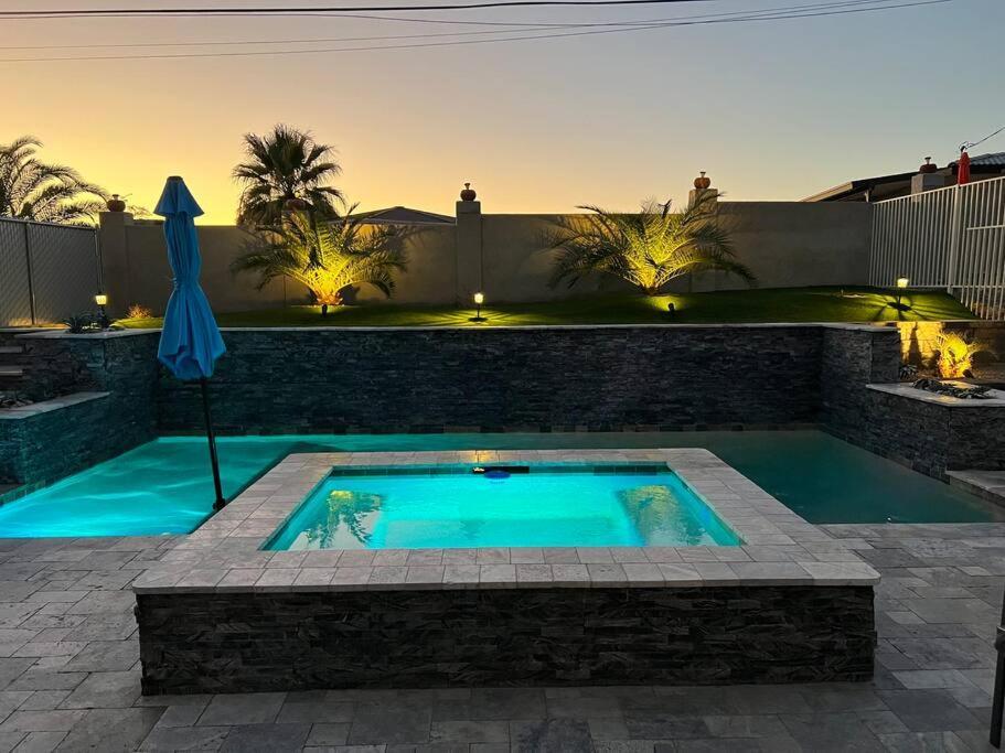 Paradise Oasis! Waterfall Pool & Hébergement de vacances